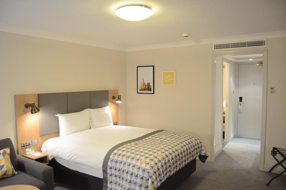 Holiday Inn Reading South M4 Jct 11 By Ihg Dış mekan fotoğraf